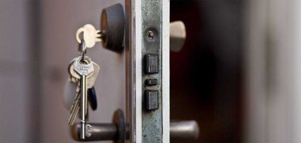 Kırıkkale Yahşihan çilingir, kapı açma, kasa açma, oto anahtarı, oto kapısı açma, oto kumanda, immobilizer anahtarcı yapımı konusunda hizmetlerimiz bulunmaktadır.